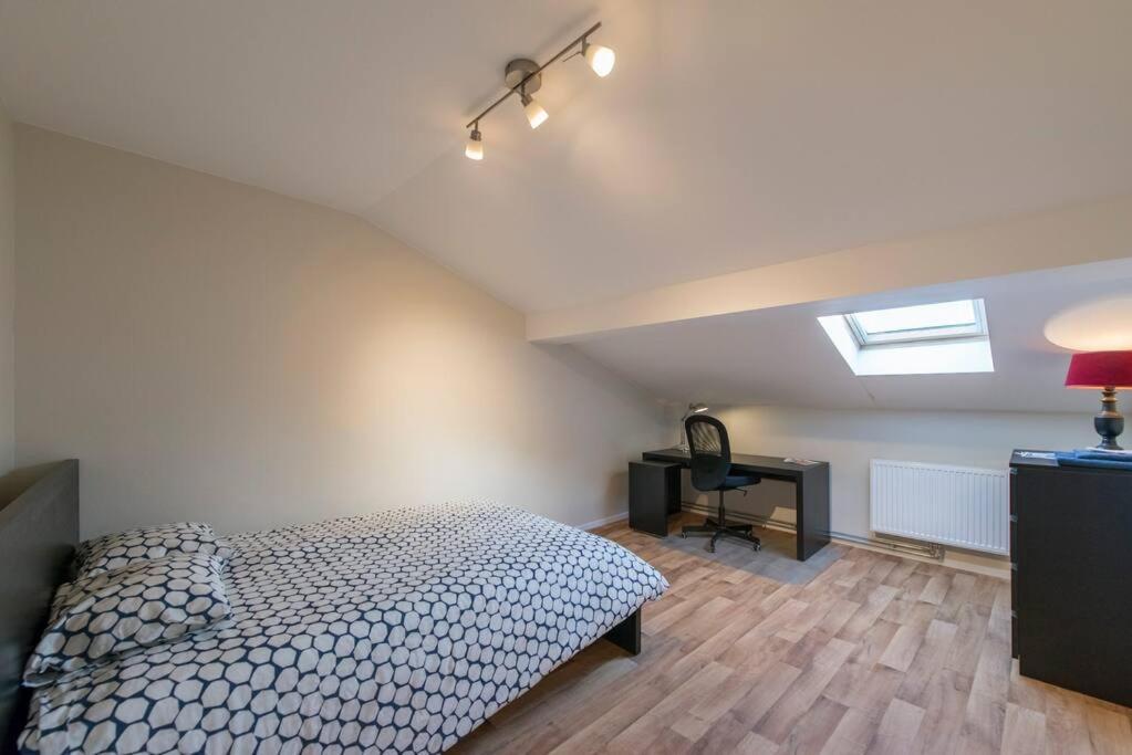 Appartement 4 Chambres A リエージュ エクステリア 写真